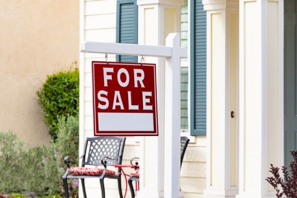 Let's look at some things that can go wrong late when selling your home.